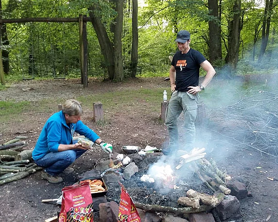Pfadfinderhütte St. Georg, Waldfischbach-Burgalben, Pfalz, Betriebsausflug 2016, Lagerfeuer