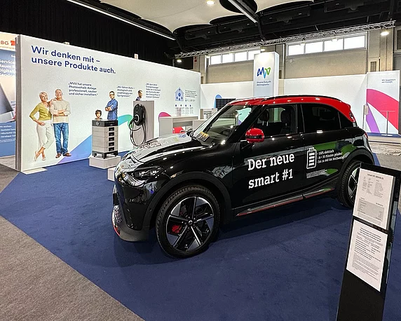 MVV-Stand Maimarkt 2023 E-Mobilität, elektrischer smart #1